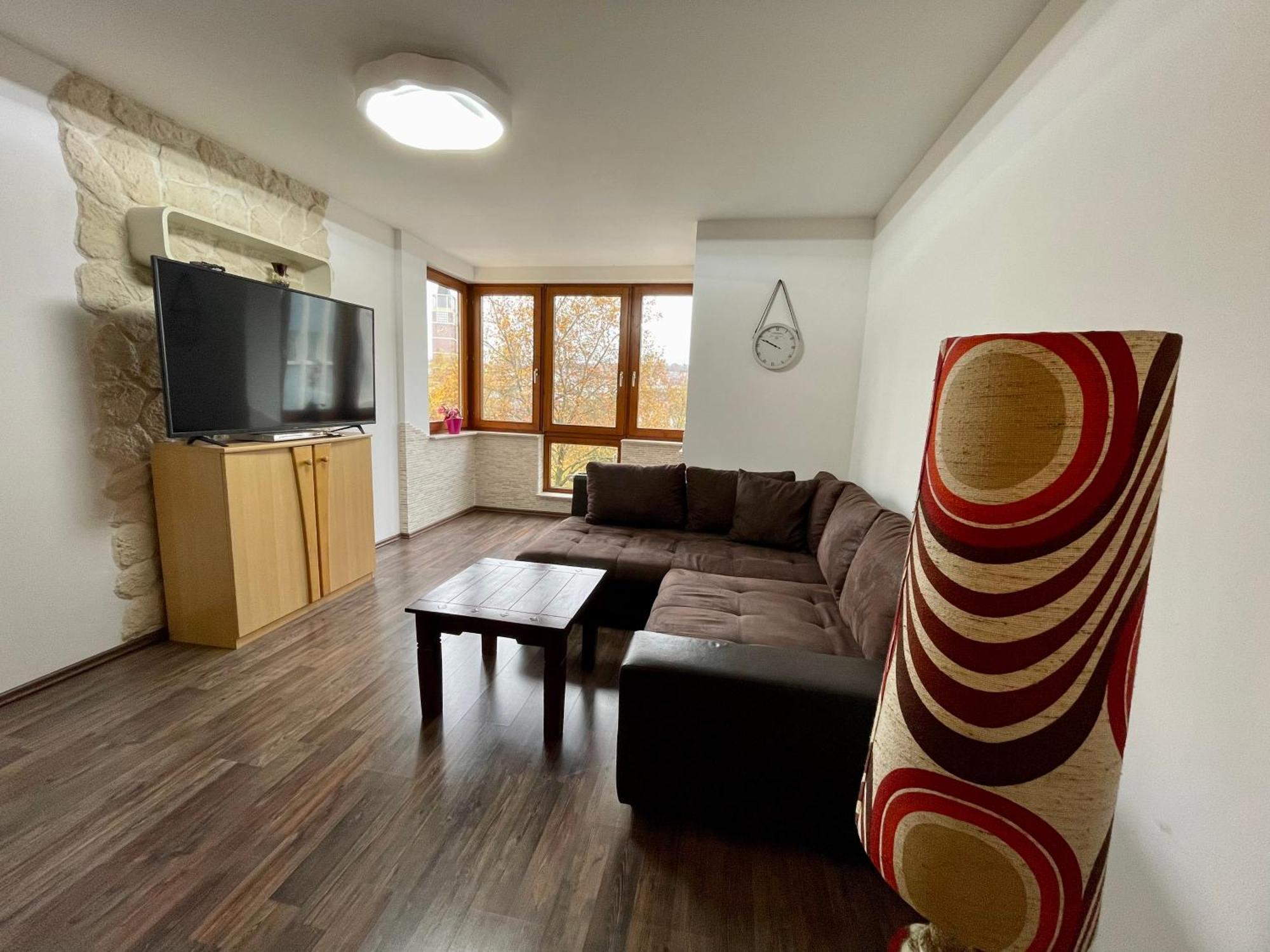 Wunderschoenes Apartment In Der Goldstadt Pforzheim Esterno foto